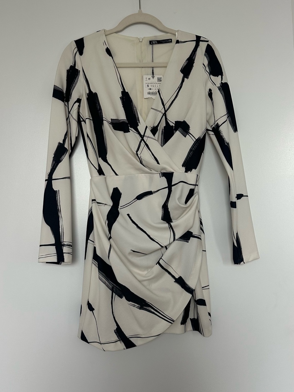 ZARA Black & White Abstract Brushstroke Long Sleeve Dress